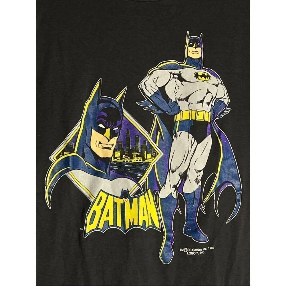 Vintage 80s DC Batman Bat Symbol Logo Comics Tee